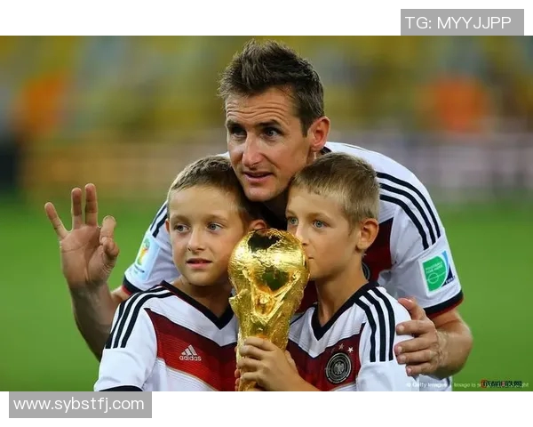 足球场上的得分机器:揭秘历史上进球最多的足球明星 足球场上的得分机器:揭秘历史上进球最多的足球明星